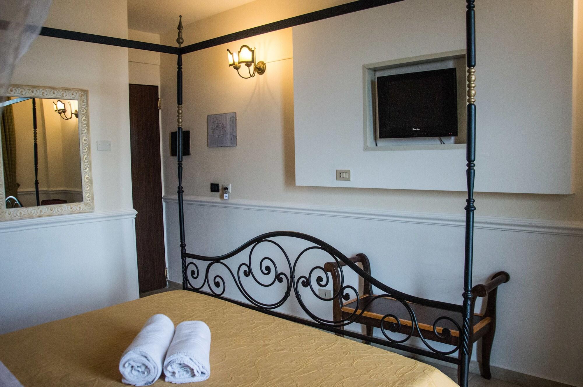 Hotel & Apartments Villa Linda Giardini Naxos Εξωτερικό φωτογραφία