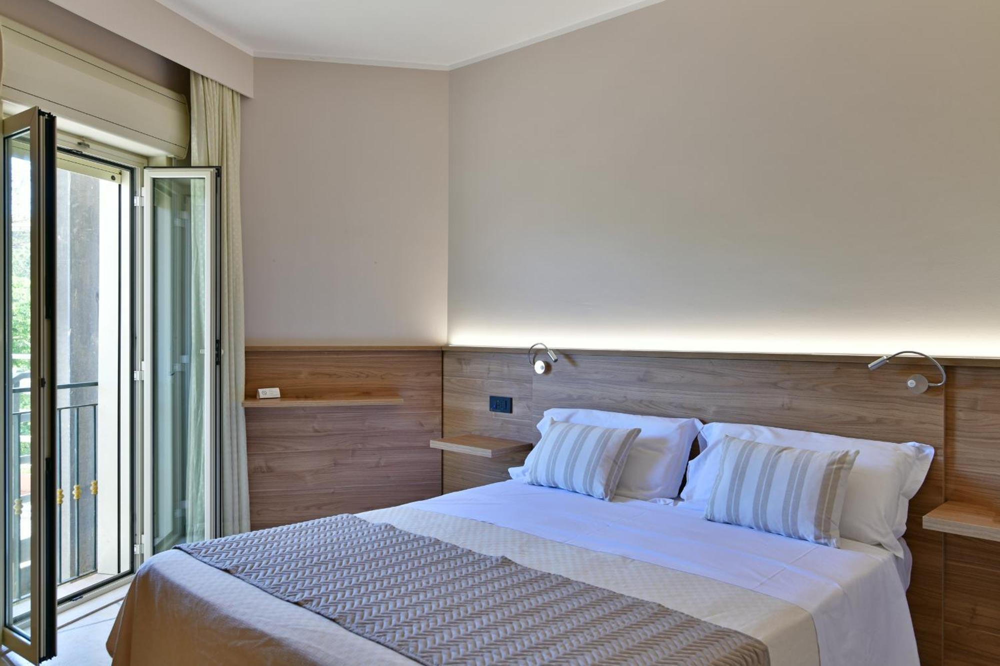 Hotel & Apartments Villa Linda Giardini Naxos Εξωτερικό φωτογραφία
