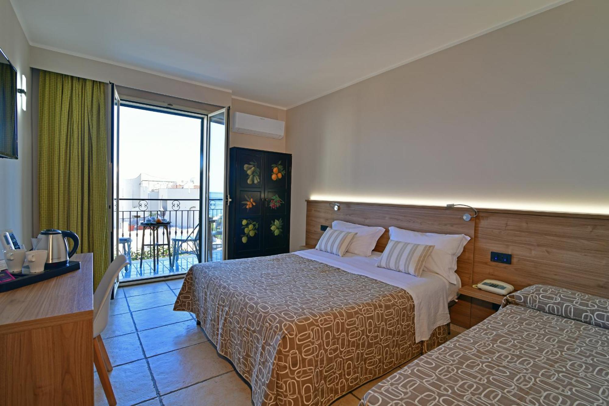 Hotel & Apartments Villa Linda Giardini Naxos Εξωτερικό φωτογραφία
