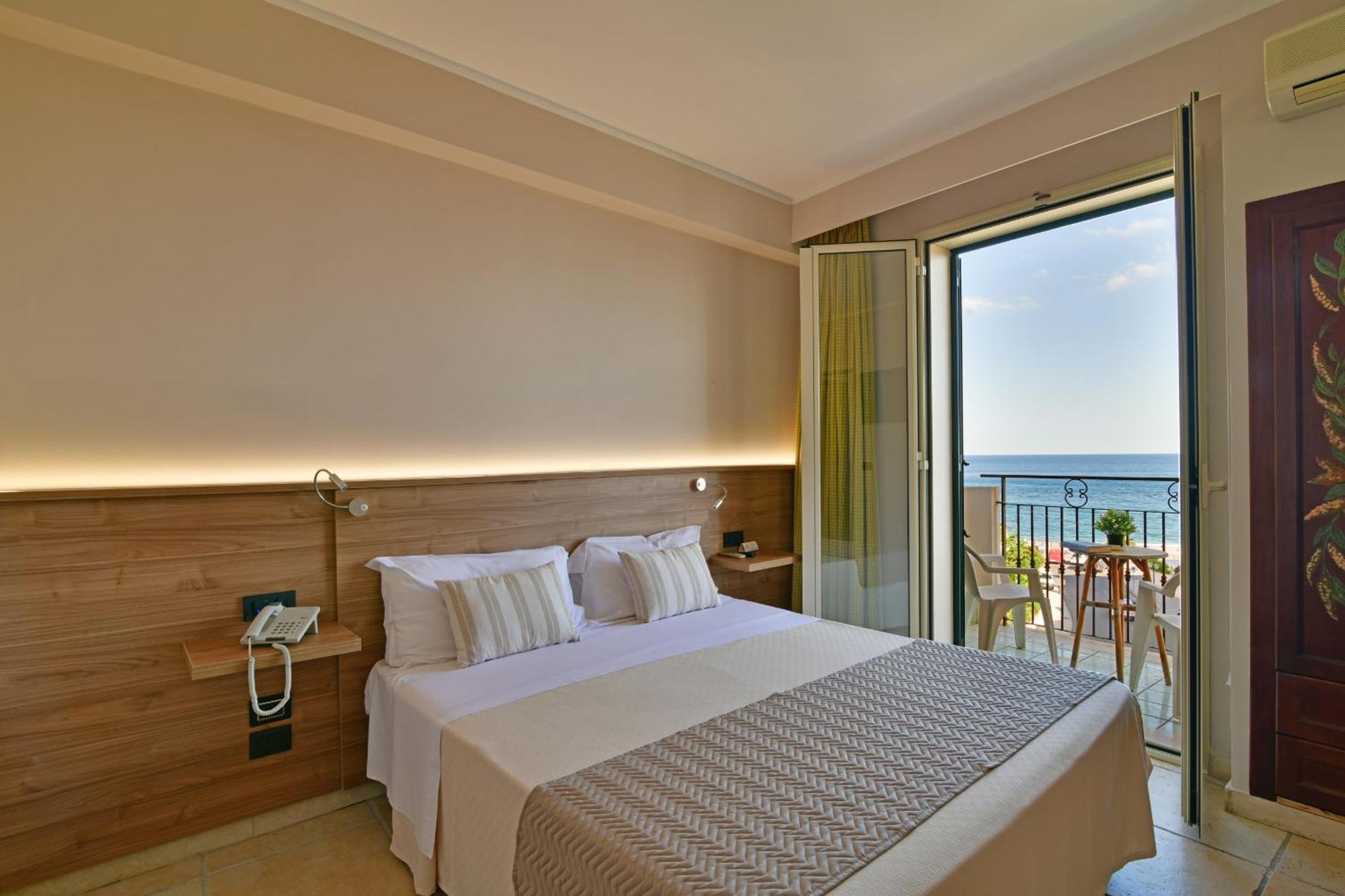 Hotel & Apartments Villa Linda Giardini Naxos Εξωτερικό φωτογραφία